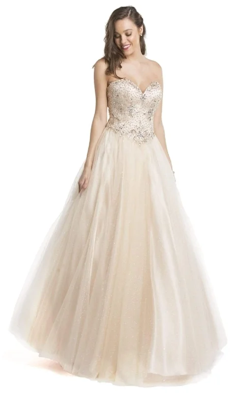 women's machine-washable dressesTrevi Collection - Embellished Sweetheart Neckline Evening Gown