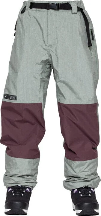 women's cargo pantsL1 Women's Ventura Snowboard Pants Shadow/Huckleberry 2024