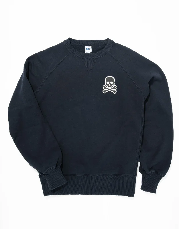 women's beach dressesSKULL AND CROSSBONES SWEATSHIRT - NAVY