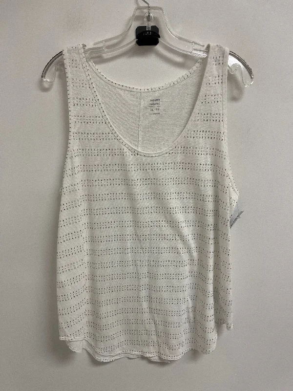 women's trendy dressesTop Sleeveless By Old Navy In White, Size: Xl